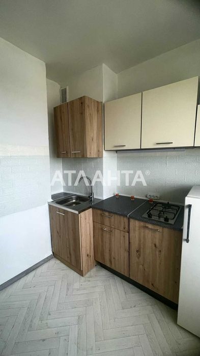 Однокімнатна з ремонтом. Газ. Бочарова/Кримська