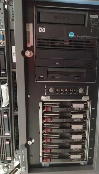 HP Server with Multiple Modules63825525278721124