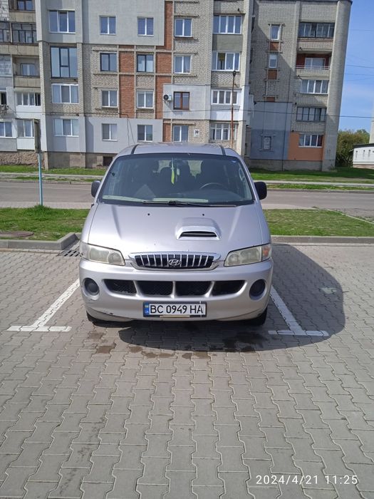 Hyundai H1 2005рік