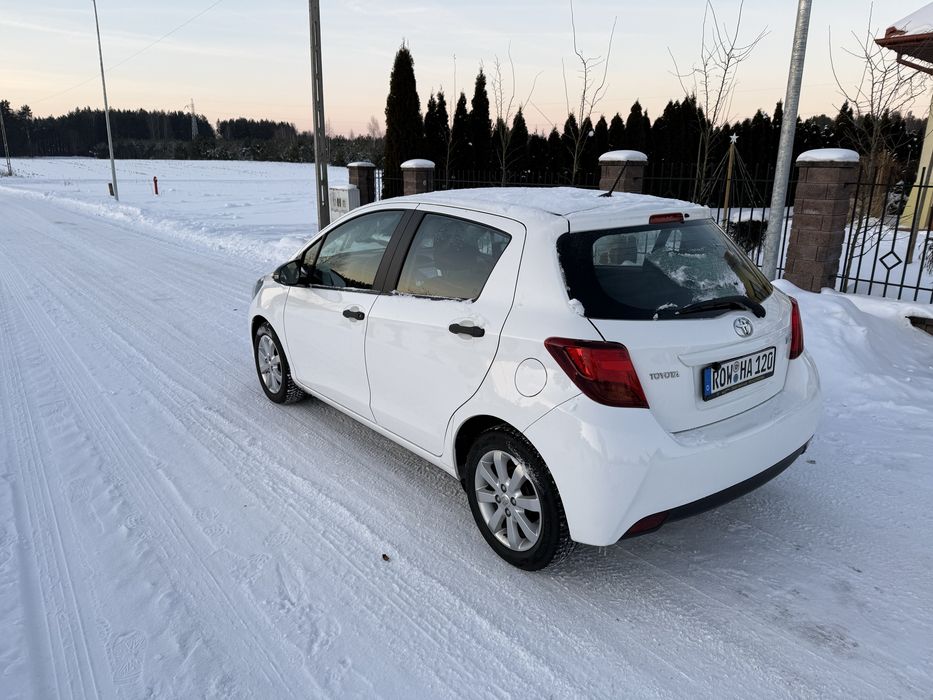 Toyota Yaris 1.0  benzyna 2015 rok kamera klimatyzacja