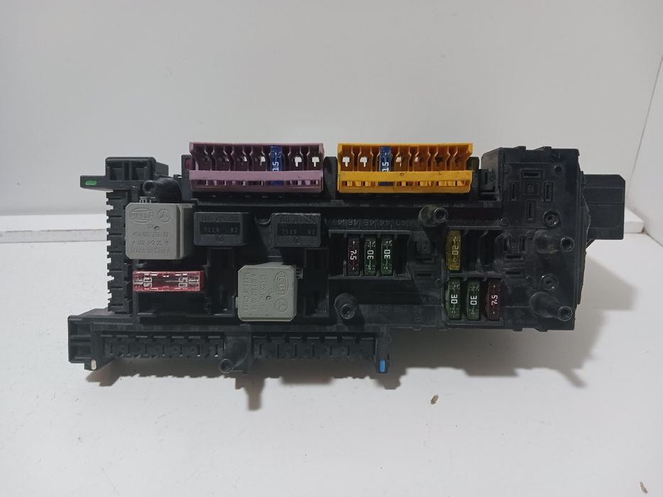 Caixa fusíveis / SAM / BSI MERCEDES-BENZ Classe C (W204)
