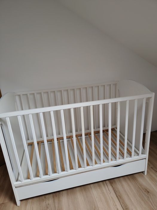 Łóżeczko dziecięce 120 x 60 z szufladą