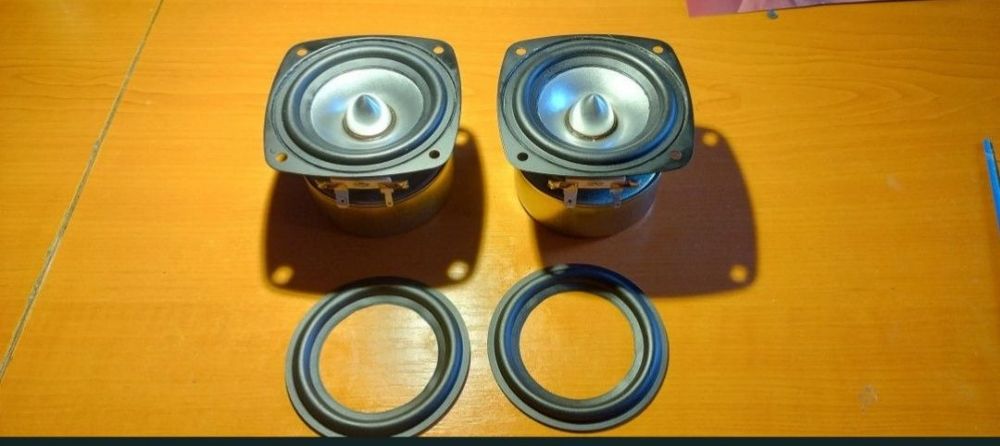 Zawieszenia gumowe do Logitech Z5500 5sztuk