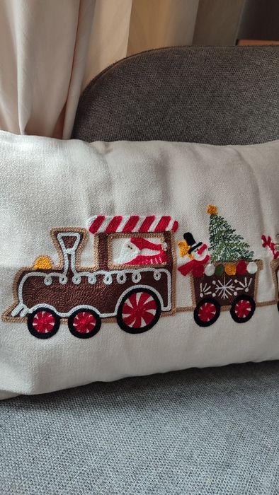 Poszewka 30x50 świąteczna haftowana wyszywana pociąg kolejka