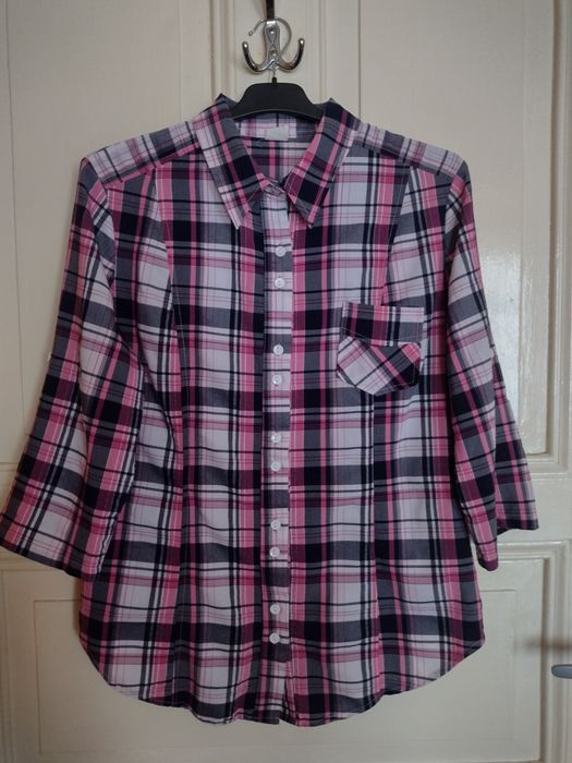 Koszula w kratę różowo-czarno-biała