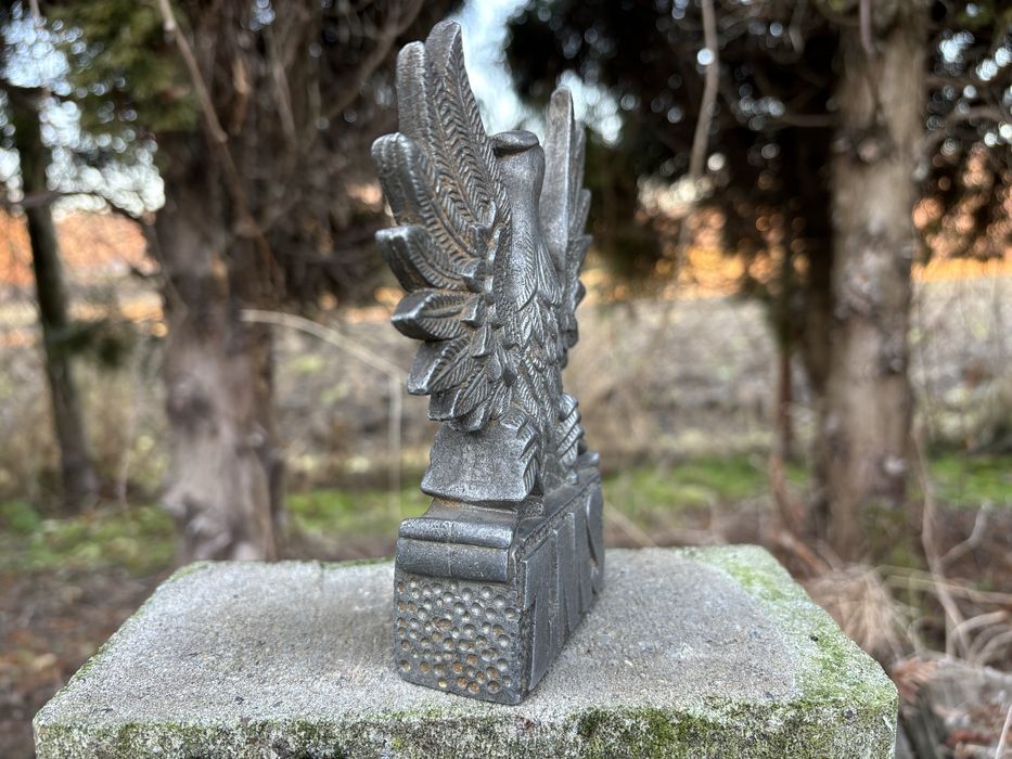 Figurka statuetka ZMS orzeł Prl