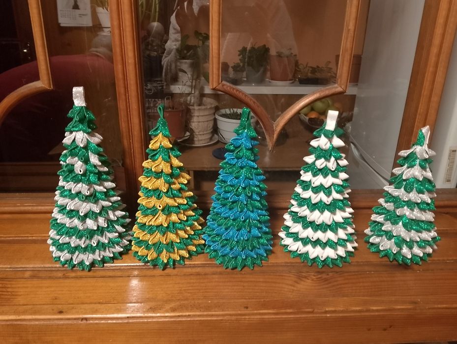 Новогодний декор ёлочка.