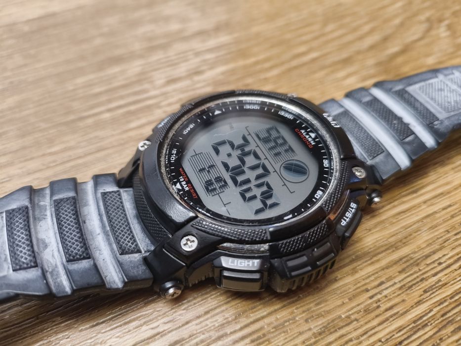 Годинник Q&Q m119