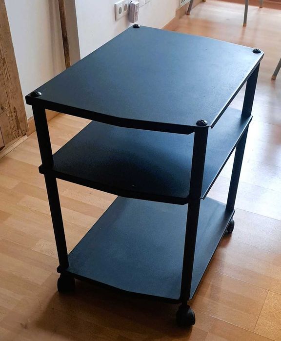 Movel para TV com rodas