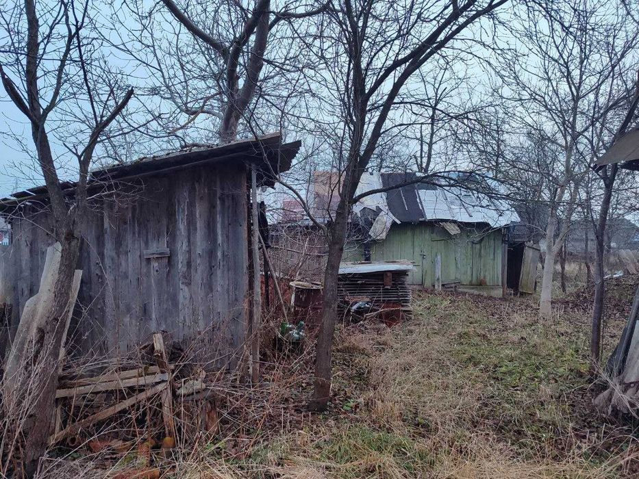 Продаж землі з Будинком в с. Підгіря біля стадіону.