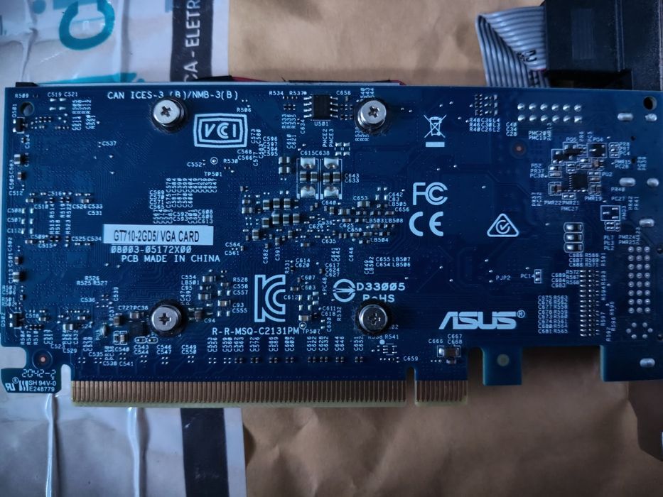 VENDO Placa Gráfica GT 710 2GB