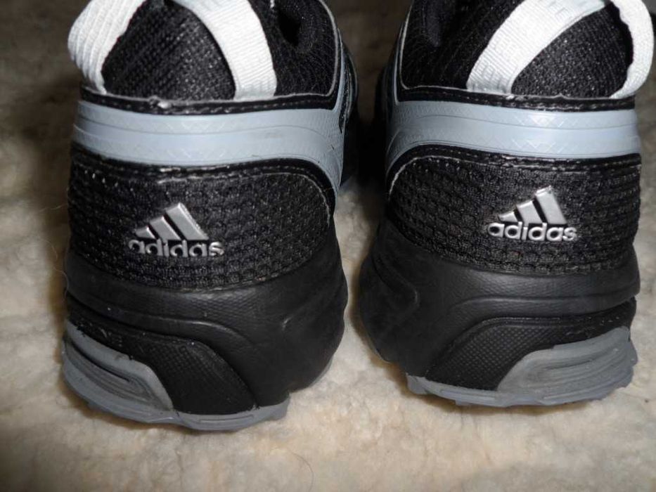 Buty Adidas  GoreTex climaproof 37 i 1/3  czyli 23,5cm