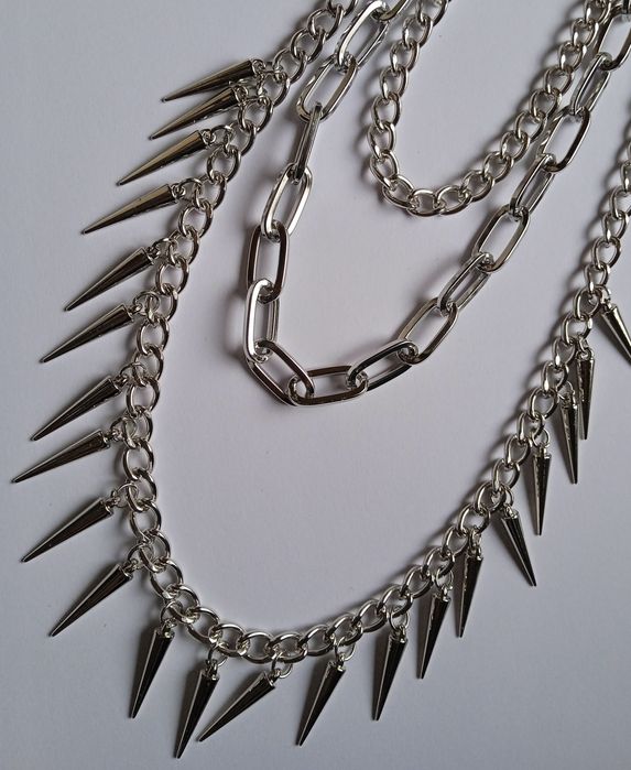 Metalowy łańcuch ozdoba do spodni paska kolcami