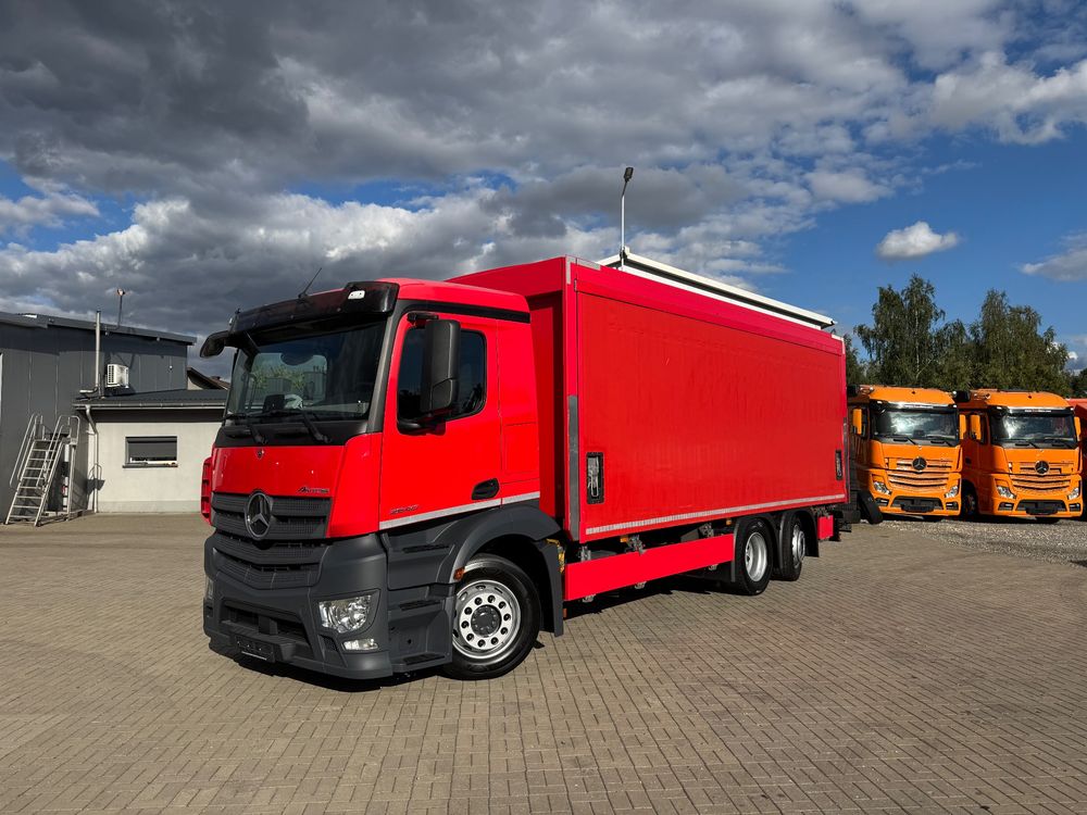 alt