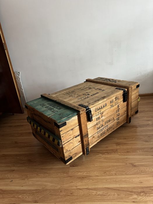 Skrzynia na kołach, mebel stolik szafka ruchoma