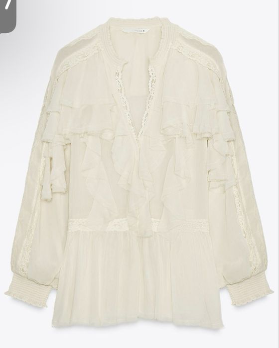 Блуза з мереживом Zara