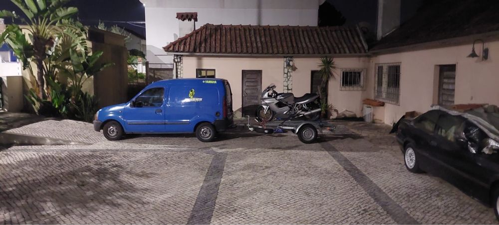 Alugo Atrelado de Motos – Aluguer com Cintas Incluídas