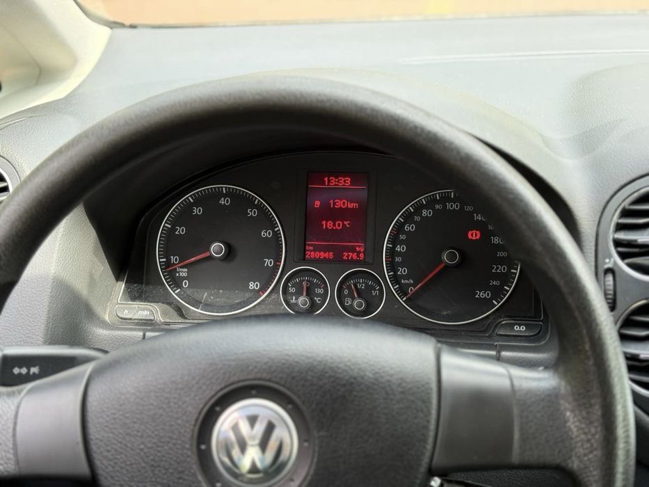 Продам Volkswagen Golf Plus 1.6 бензин