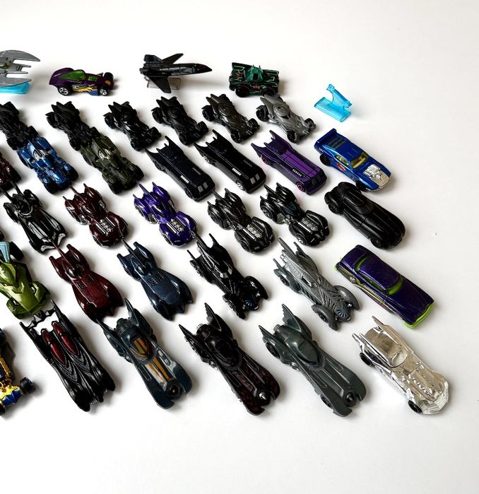 Hot Wheels Batman DC розпродаж