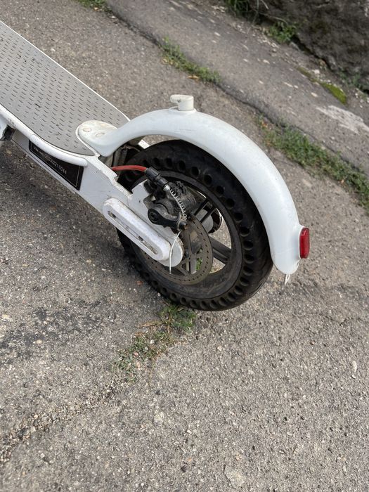 Продам електросамокат фірми TTG SM F6 36V 8AH білий