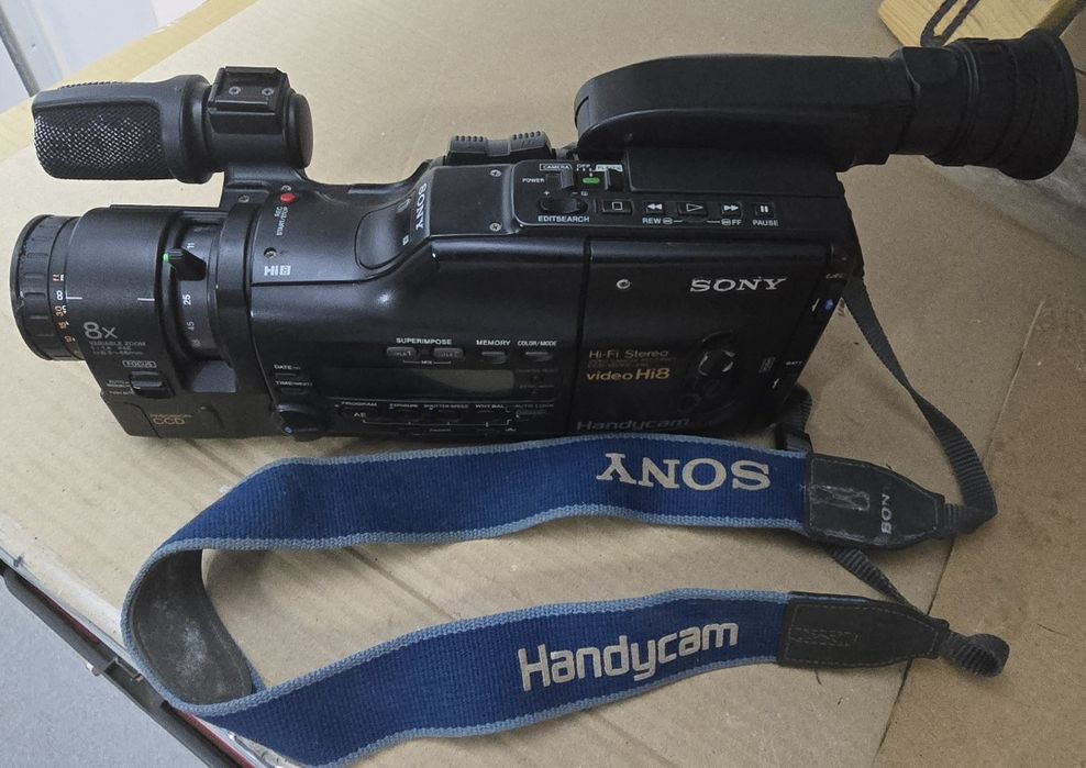 Camera vídeo SONY Hi8