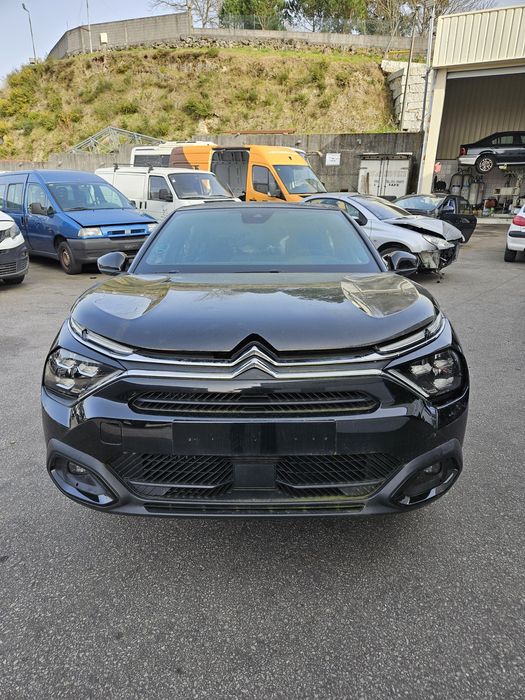 Citroën C4 X 1.2 THP de 2023 para peças