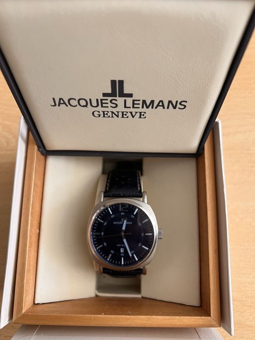 Годинник JACQUES LEMANS 1-1943