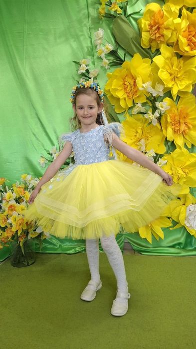 Святкова дитяча сукня 116 -122 зріст