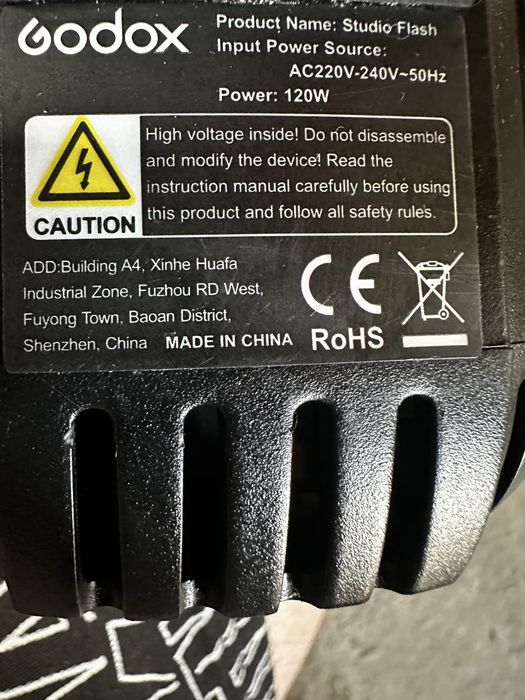 Спалах студійний GODOX E120