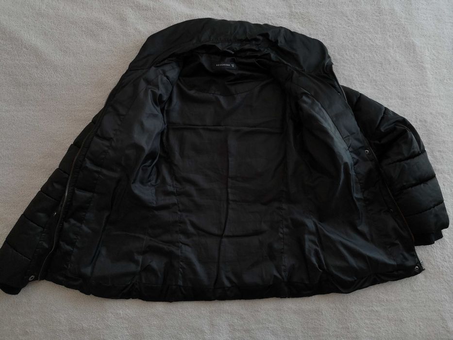 Czarna pikowana kurtka Reserved 34