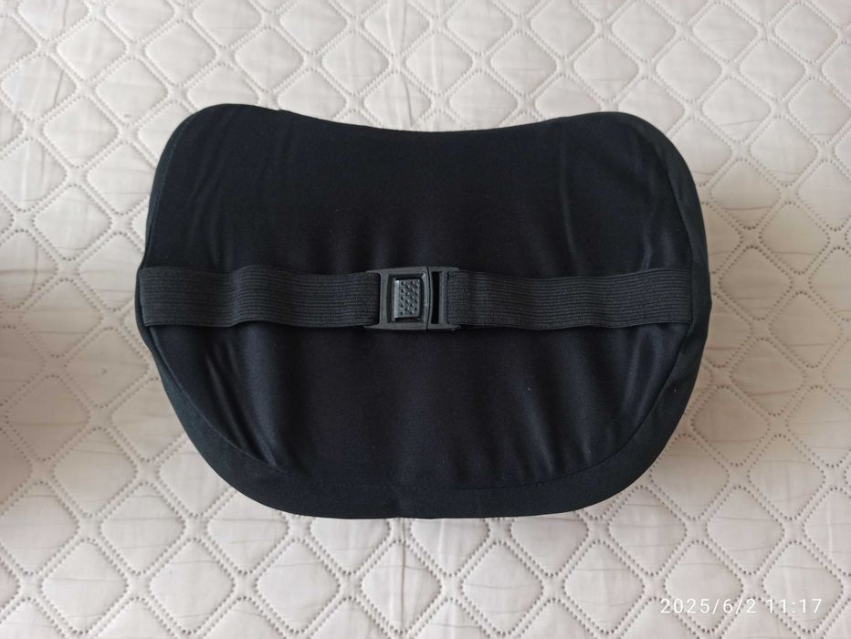 Комплект ортопедических подушек в авто.