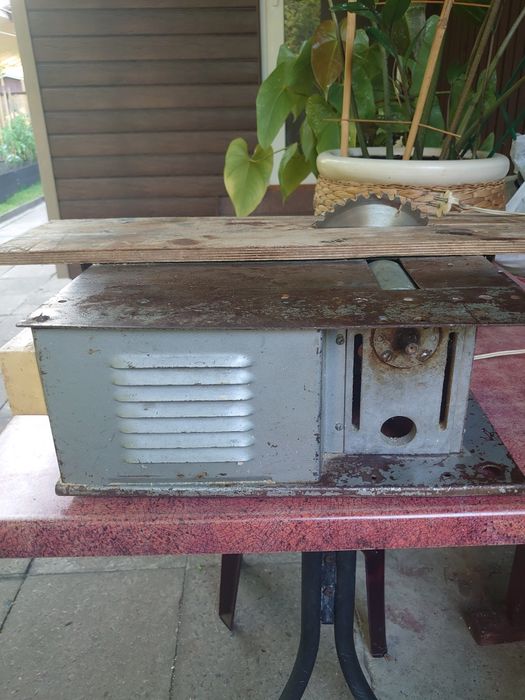 Станок деревообробний (Циркулярка)