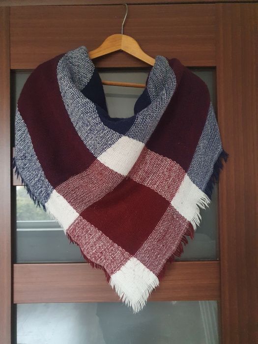 Duża chusta szal w kratę 130x130