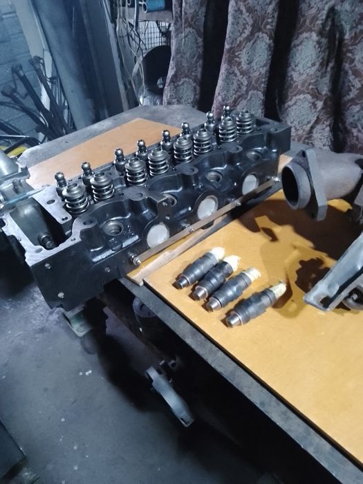 Опель омега А 2.3 дизель. Головка блока цилиндров.