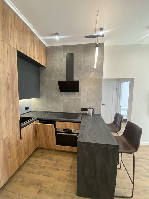 Оренда двоповерхової квартири з терасою, Комфорт Таун, Березняки