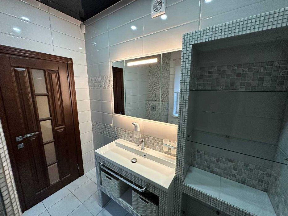 Продам будинок.Лісова Буча.170 м²,8 соток.Ремонт та повна автономність