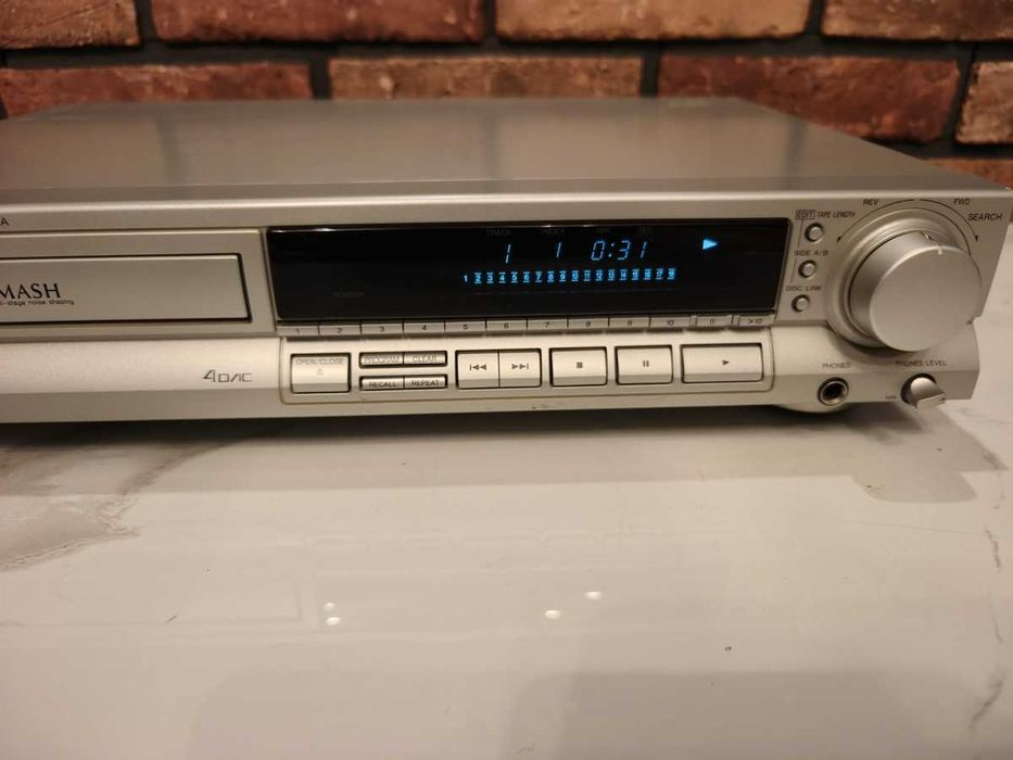 TECHNICS SL-PG540A ! Znakomity odtwarzacz CD ! Srebrny