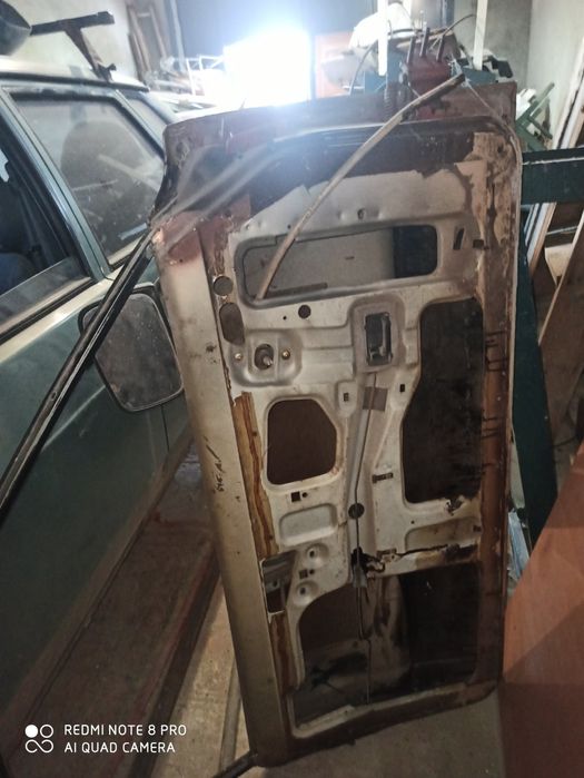 Двери ford taunus таунус таунас купе MK IV стекла ручки cortina петли