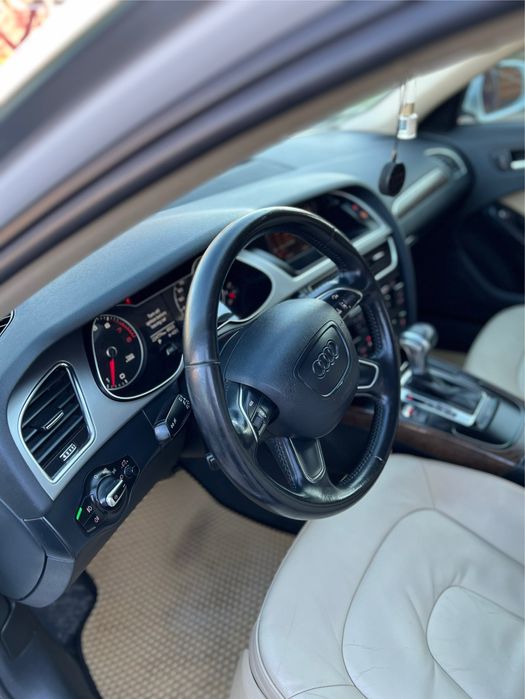 ‼️Audi‼️A4b8 restуling‼️2.0Т 2012г‼️срочная проодажа‼️