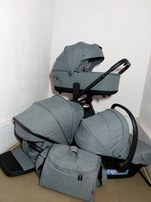 Коляска модель 2025 року  CARRELLO epica  3/1 також 2/1