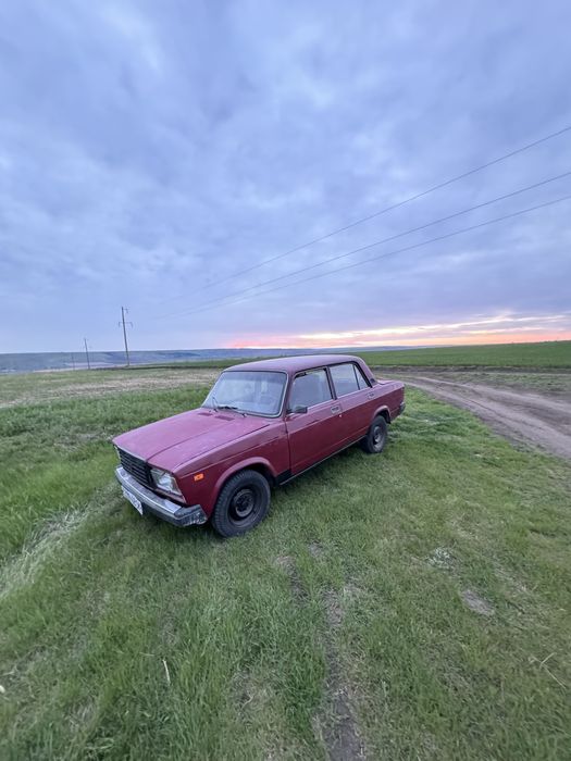 Продам ваз 2107. На бойовому ходу