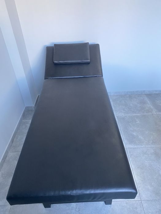 Кушетка для масажу, косметолога , нарощення вій