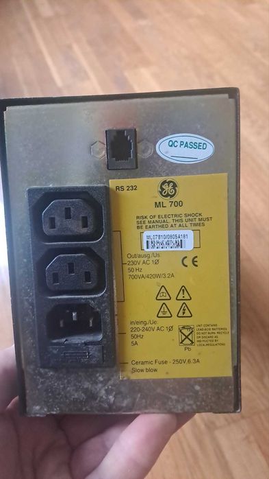 UPS ИБП  General Electric ML 700 (700 VA, 420 W)