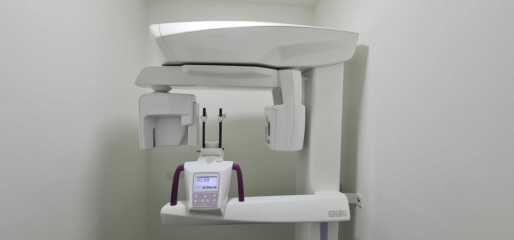 Equipamento dentário de clinica dentária, Cadeira, Ortopantomografo, rvg, autoclave motor implantes KAVO recheio