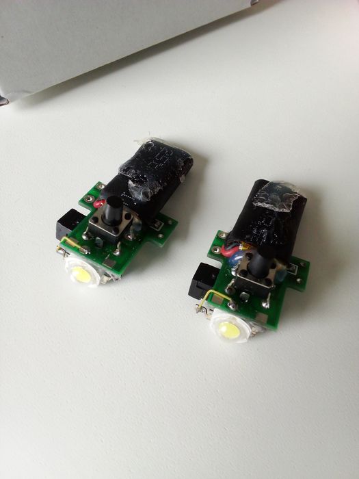 Dedos falsos com LED's