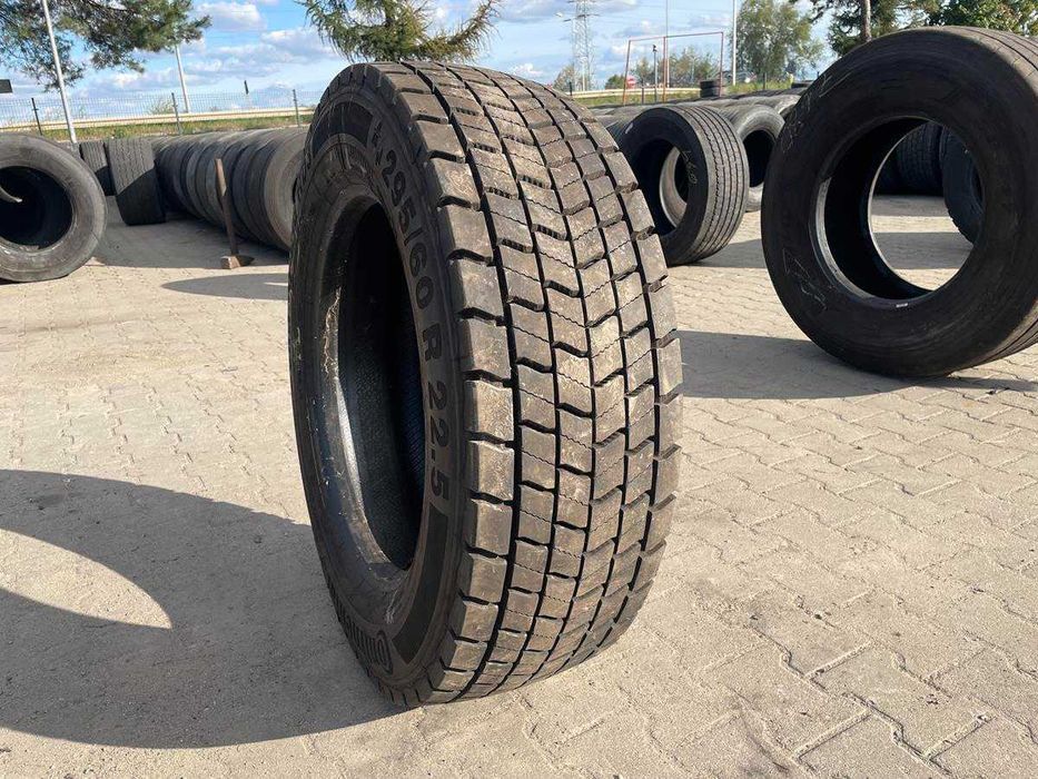 Opona używana ciężarowa 295/60R22.5 CONTINENTAL CONTI HYBRID HD3 18mm