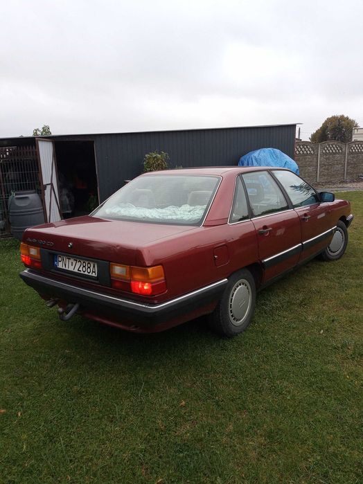 Sprzedam Audi 100