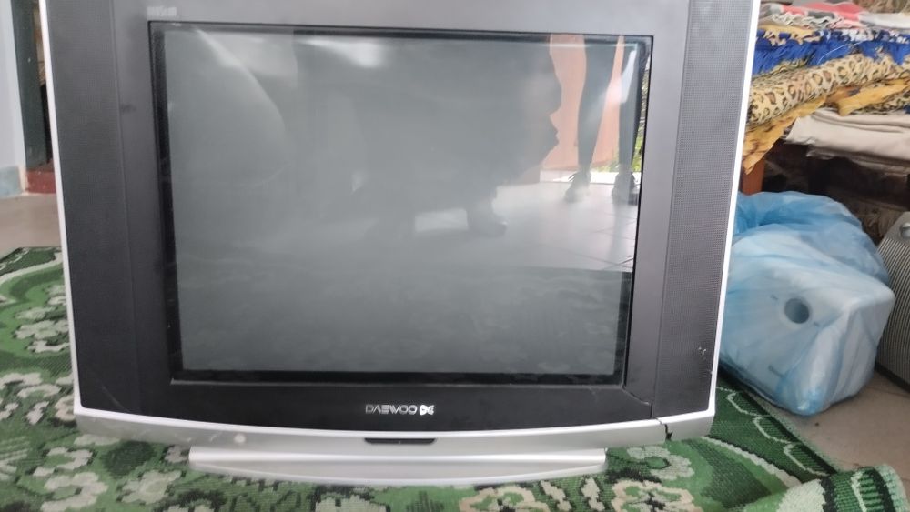Продам телевізор dewo