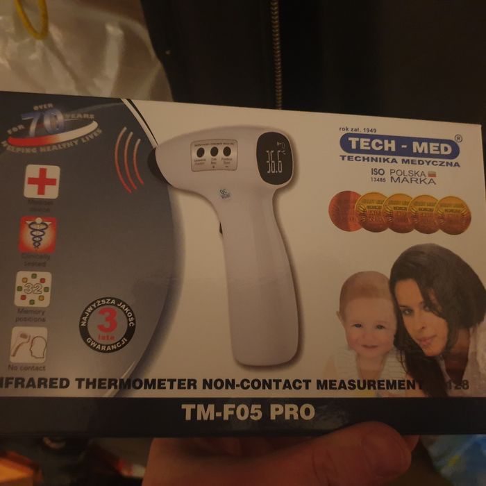 Ciśnieniomierze i termometry.