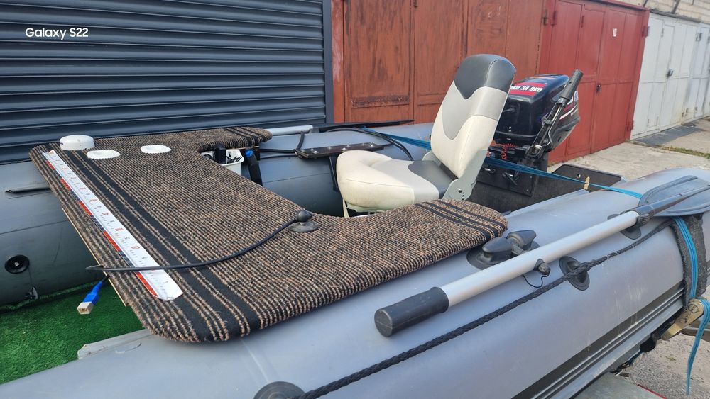 Човен Навігатор 360 лафет Одісей, мотор Парсун 9.8 лебідка стронгер